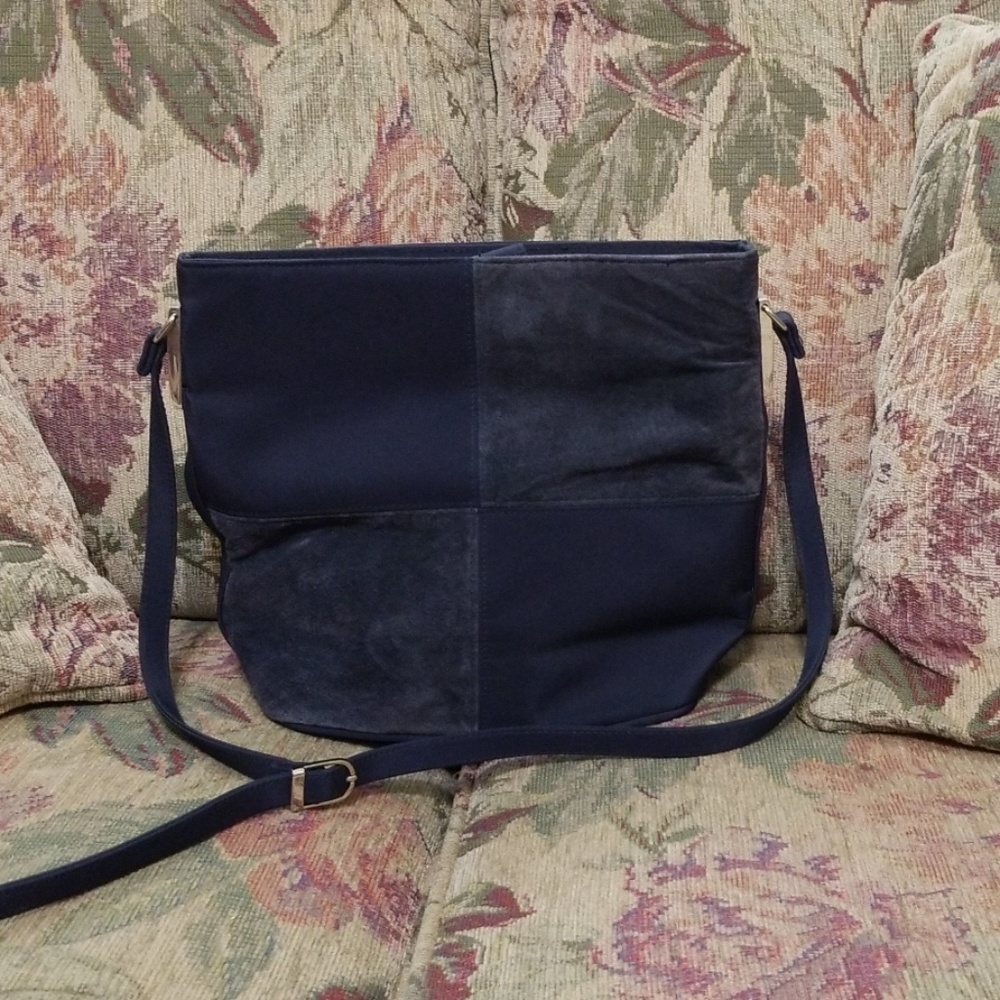 Kathy Ireland Shoulder Purse